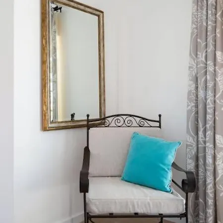 Beautiful Newly Renovated In 2024 On Portuguese Willa